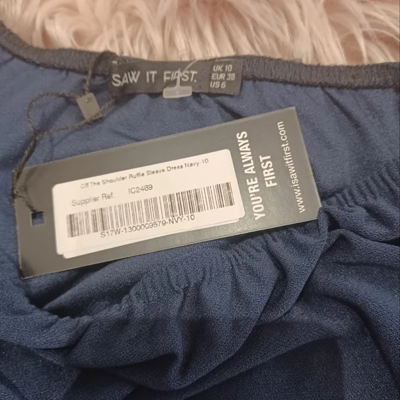 Off Shoulder Ruffle sleeve dress - Picture 7 of 9